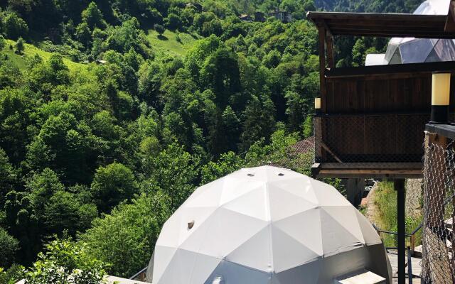 Kaledome orman evleri Glamping