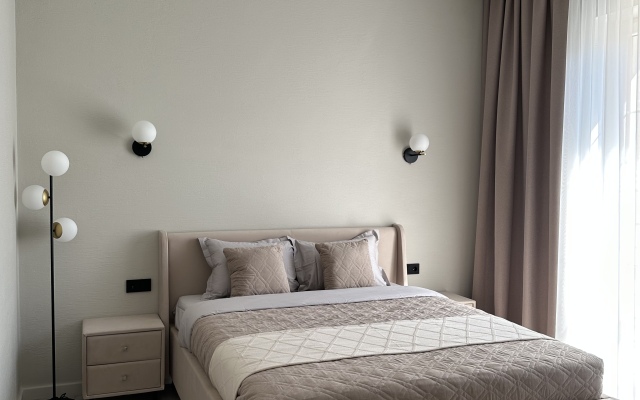 Gostevoy Dom s Dizaynerskim Remontom Guest House