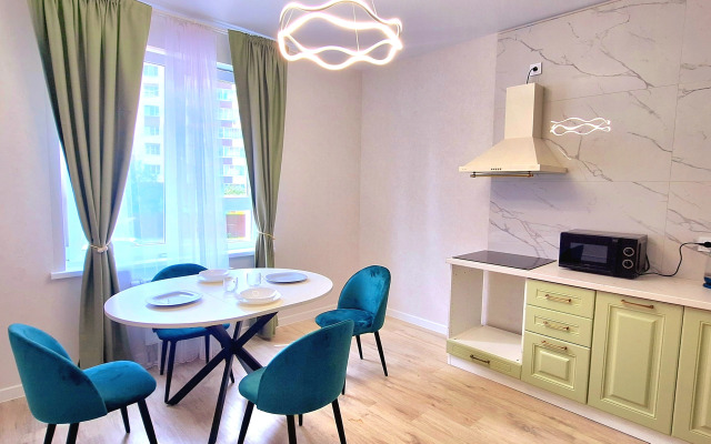 Flat Prostornaya Kvartira Na Biserskom