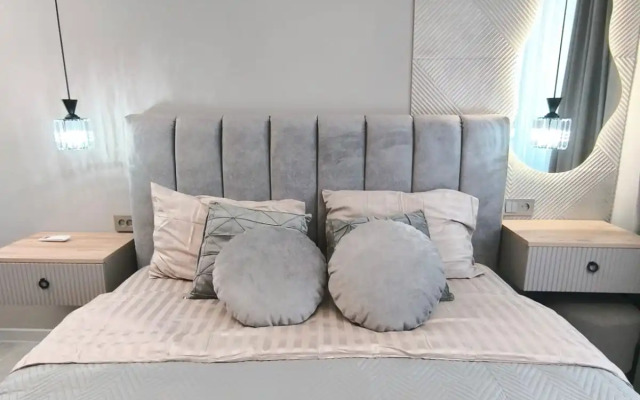 Uyutnaya Kvartira v Tsentre Goroda Flat