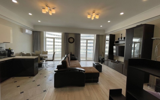V Zhk Shato Luvr Apartments