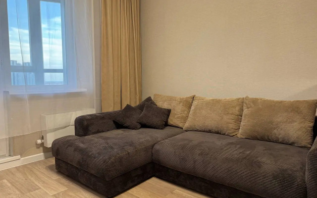 Квартира Новая однокомнатная квартира возле ТРЦ Аура