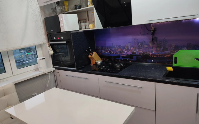 Квартира возле метро Каменная горка