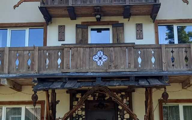 Derevenskiy Dom Private House