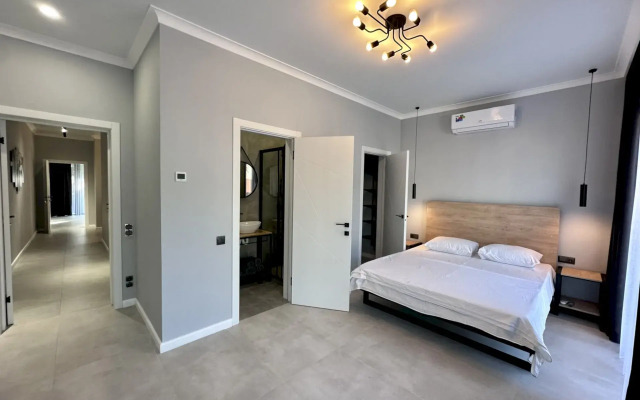 399 V Tsentre Goroda Guest House