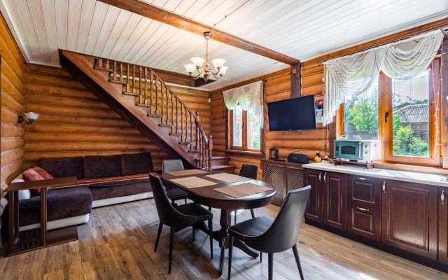 Holidayspahouse Guest house