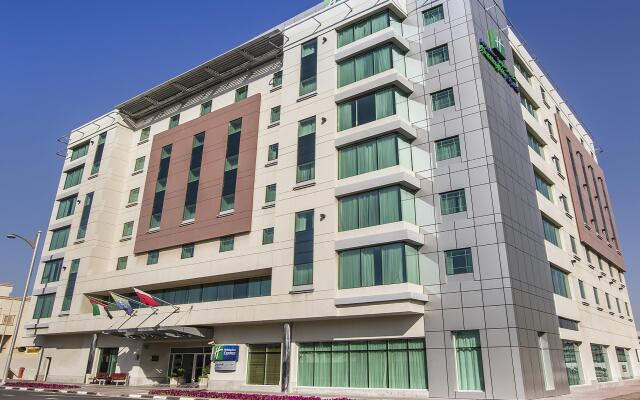 Holiday Inn Express Dubai Jumeirah an IHG Hotel (Travel Agency)