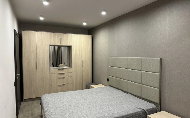 2-K na Ulitse Nalbandyana, NB250 Flat