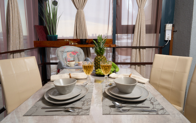 Premium-klassa Luchshaya Lokaciya ogromnaya lodgiya panorama na Ob parkovka u lifta Flat