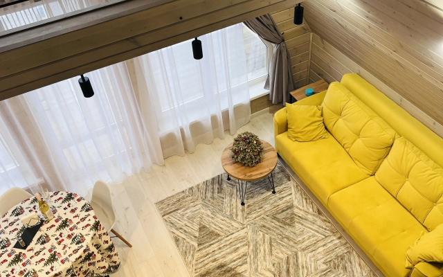 Lakeside lemon Chalet