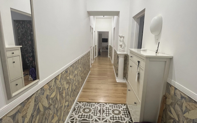 Bolshaya V Istoricheskom Tsentre Flat