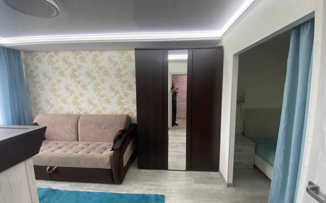 Na Ulitse Rokossovskogo Flat