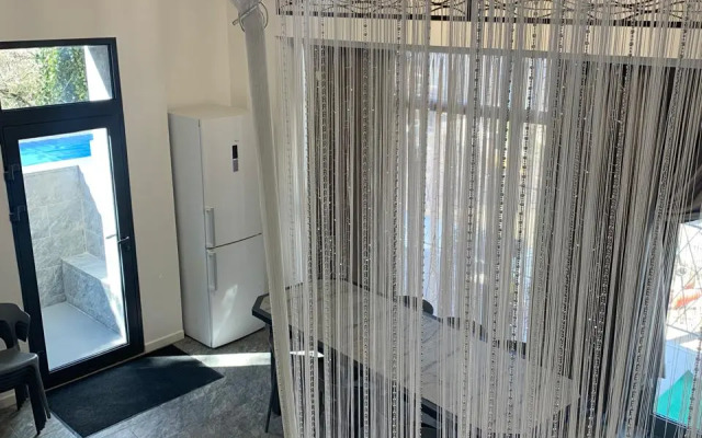 Taunkhaus 6-Mestny s Personalnym Basseynom i Baney Guest House