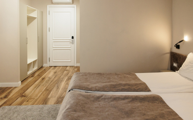 Artbox Hotel