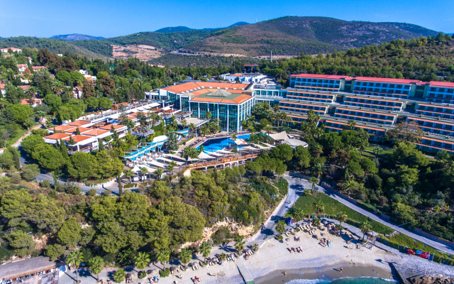 Отель Pine Bay Holiday Resort