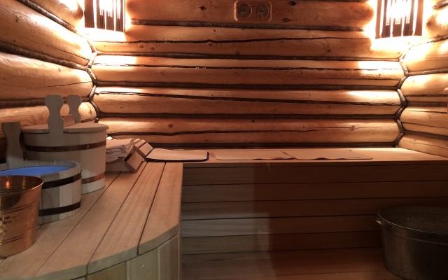 Гостевой Дом с Клёвой Рыбалкой в Своём Пруду, Около Реки