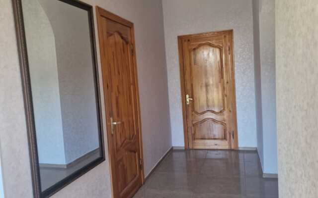 Rianna Guest House