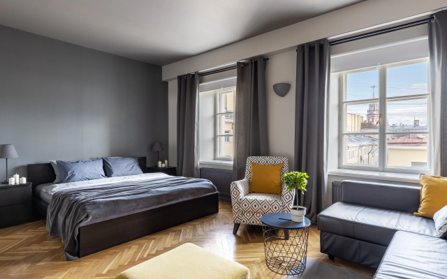 Апартаменты Двухуровневые Little Italy 140 кв.м с видом на собор