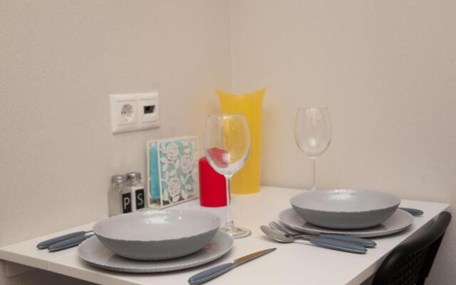 Studiya Na Bachurinskoy 7k1 Apartments