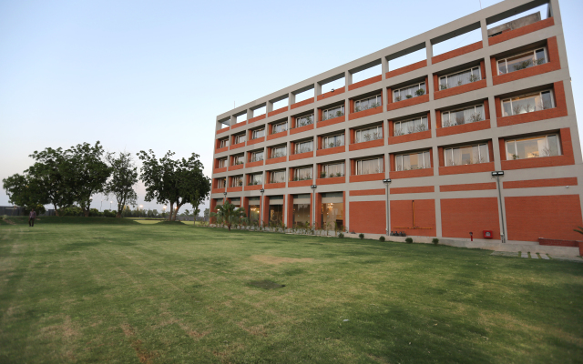 Hariyali Resort Hotel