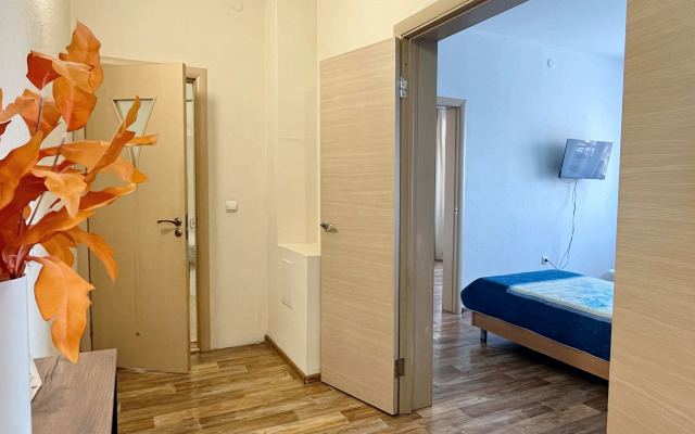 Квартира Двухкомнатная рядом с Аэропортом