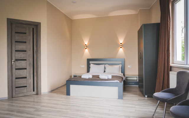 White House Mini-Hotel
