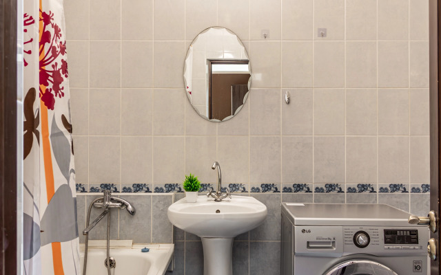 Na Zhukovskogo 18 Flat