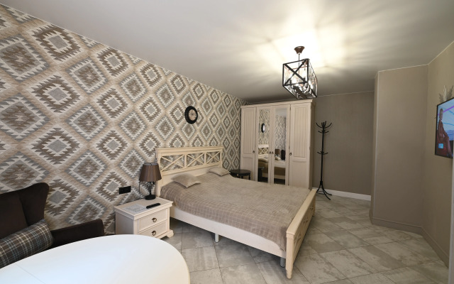 Lyuks Na Mira 4g Apartments