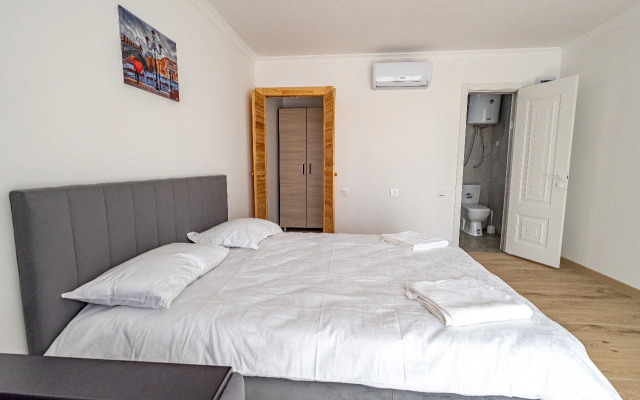Na Zheleznodorozhnoy Guest House