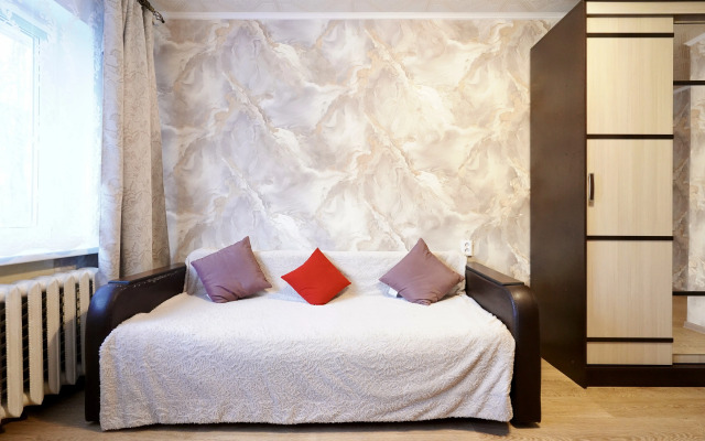Na Ordzhonikidze 30 flat