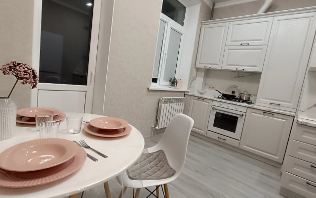 S novym remontom v Tsentre Pyatigorska Flat