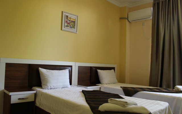 Zolotoye Runo Hotel