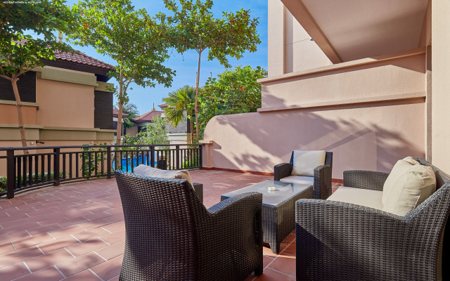 Апартаменты Bnbmehomes Stylish & Spacious 1-Bedroom Retreat G15