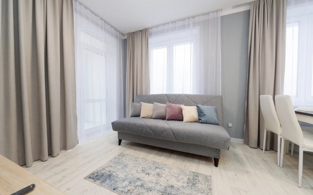 Trekhkomnatnaya U Parka Flat