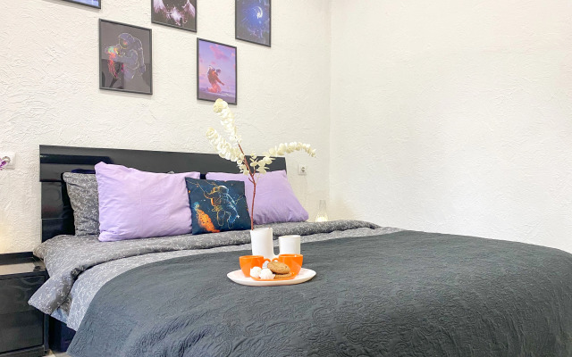 Апартаменты Счастье жить в центре Севастополя с балкончиком