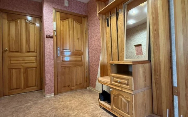 3-Komnatnaya Na Stroitelnoy 8 Flat