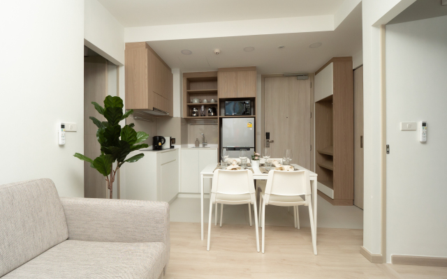 Otlichnye 2 Bd Apartamenty s Sobstvennym Dvorikom Apartments