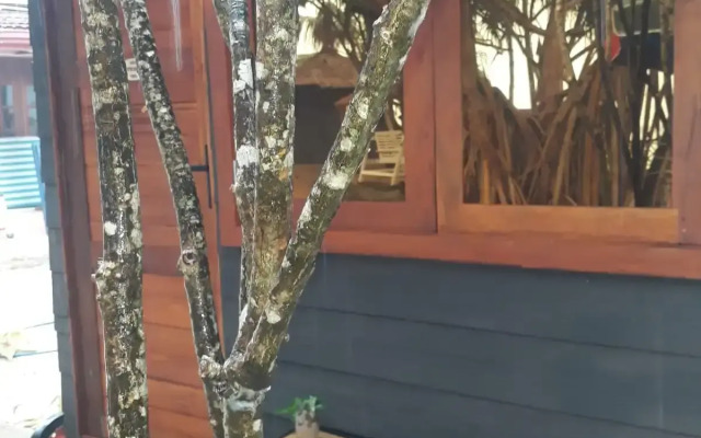 Tomorrowland Beach Villas & Fisherman's Wharf Restaurant Mini Hotel