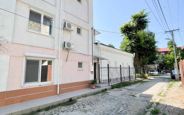 Na Komsomolskoy Guest House