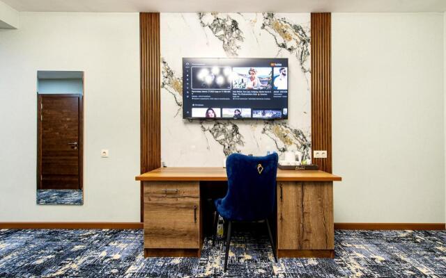 Mirotel Hotel