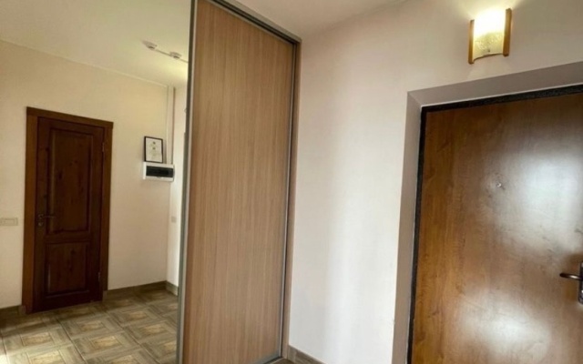 Квартира студия GoldApart на Университетской набережной 46