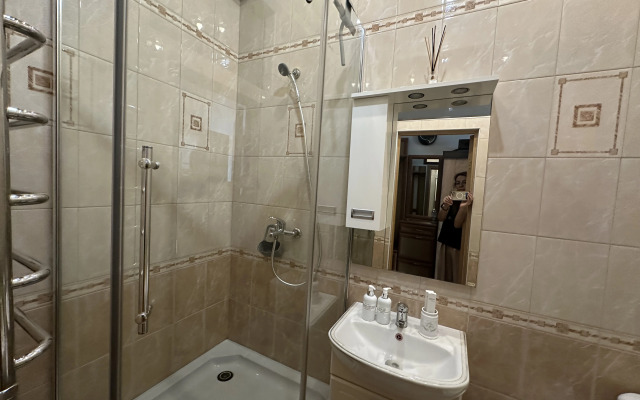 Na 1 Linii Ot Morya Na Mamayke Flat