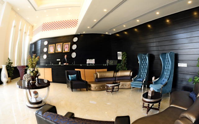 Отель Garden Plaza