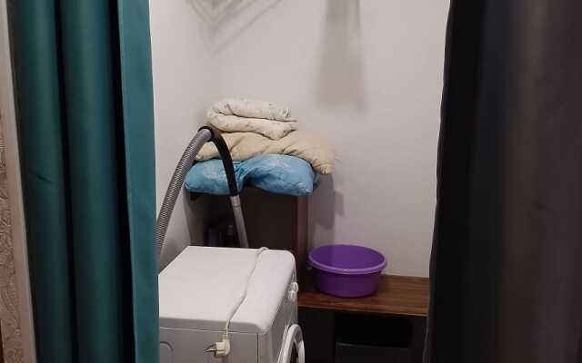 Апартаменты 2-х комнатная на 50 лет Октября 9