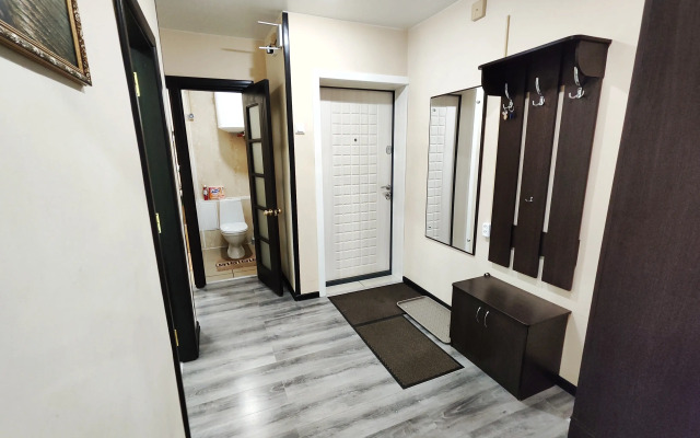 Na Ulitse Krasnykh Partizan 17 Apartament
