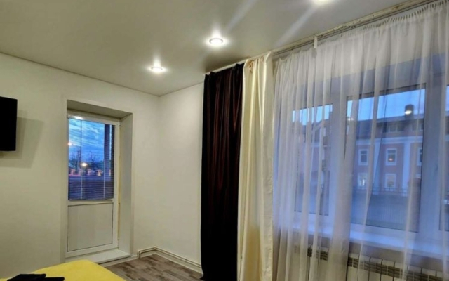 Na Kommunarov Flat