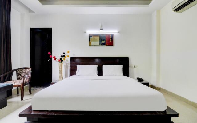 Blue Moon Residency Hotel & Restaurant Hotel