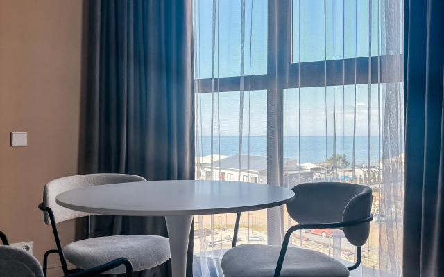 Pearl Coast by Pavlov Apartments
