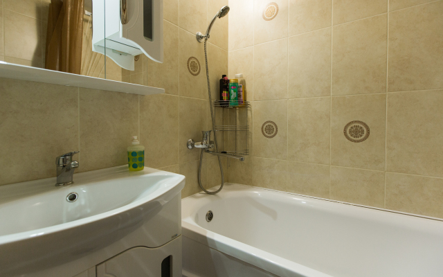 Na Ulitse Zhuravlyova 11/2 Apartments