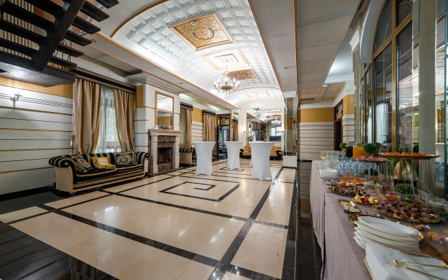 Atrium Private house